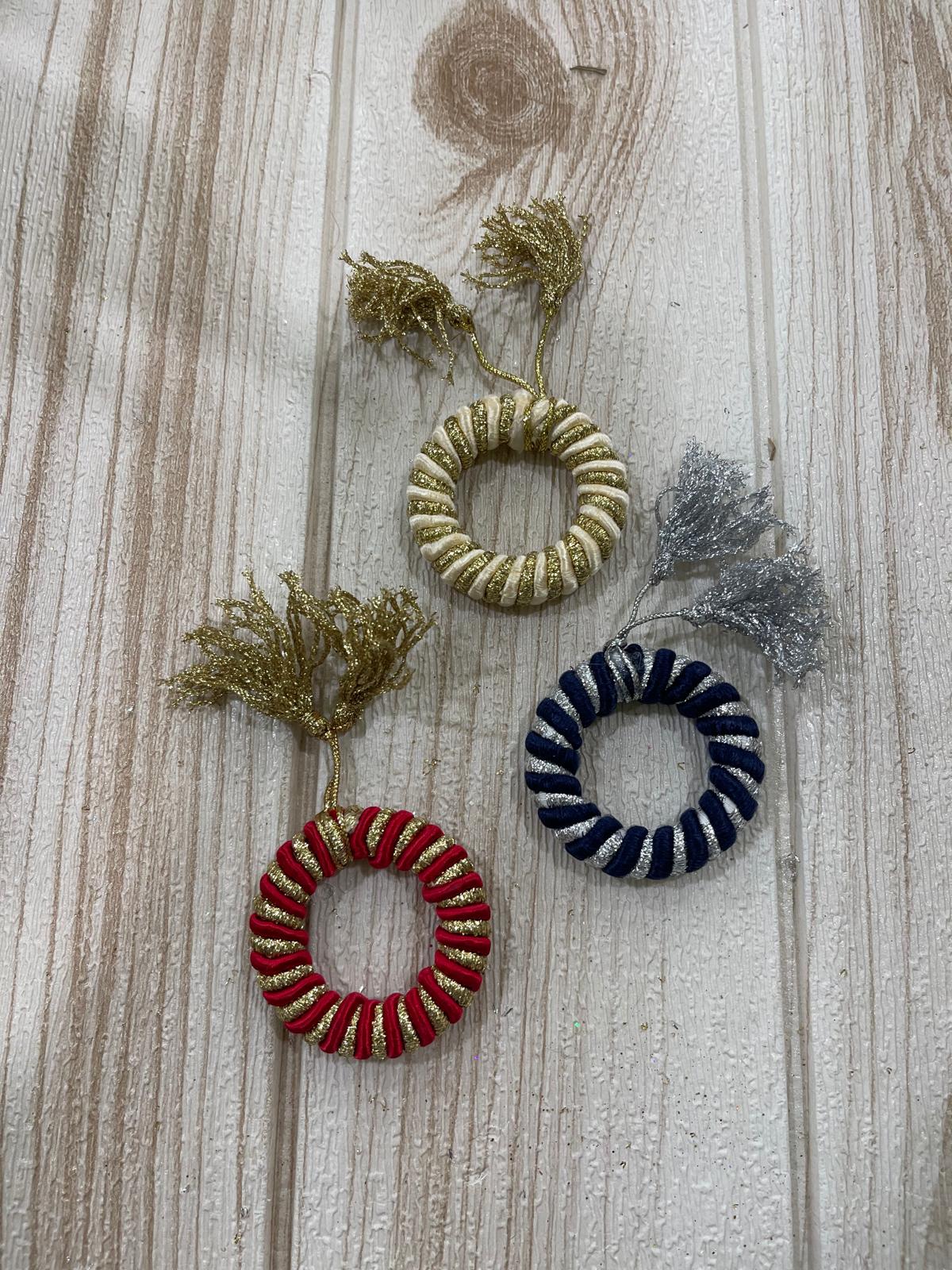 Stock 6pz Anelli decorativi con nappina – Set decorazioni festive - immagine 2